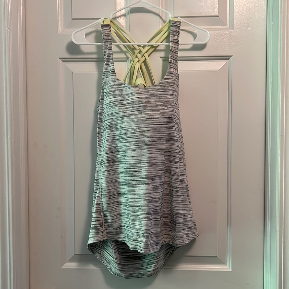 Lululemon tank with built in sports bra